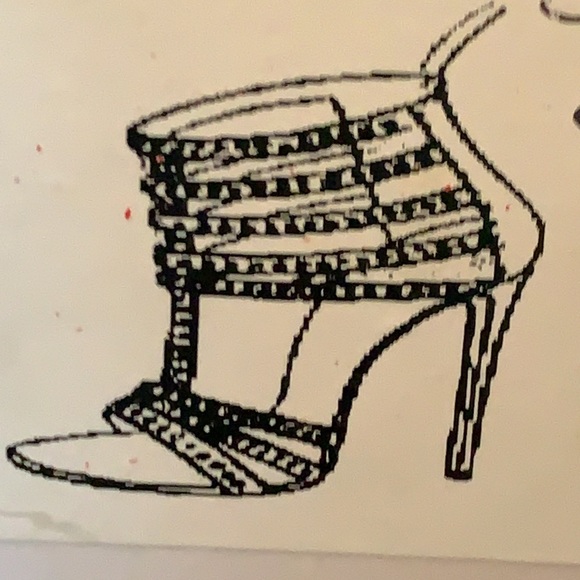 Rarely worn Women’s Nine West high heels - Picture 12 of 12